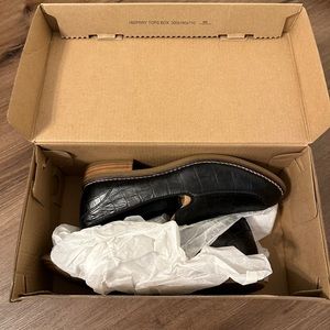 Sperry Leather Flats